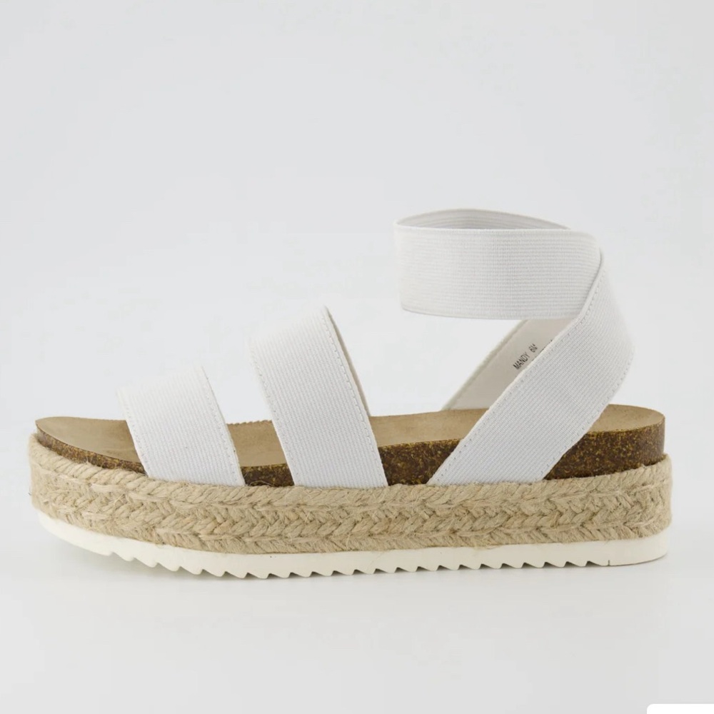 Off brand Steve Madden platform sandals